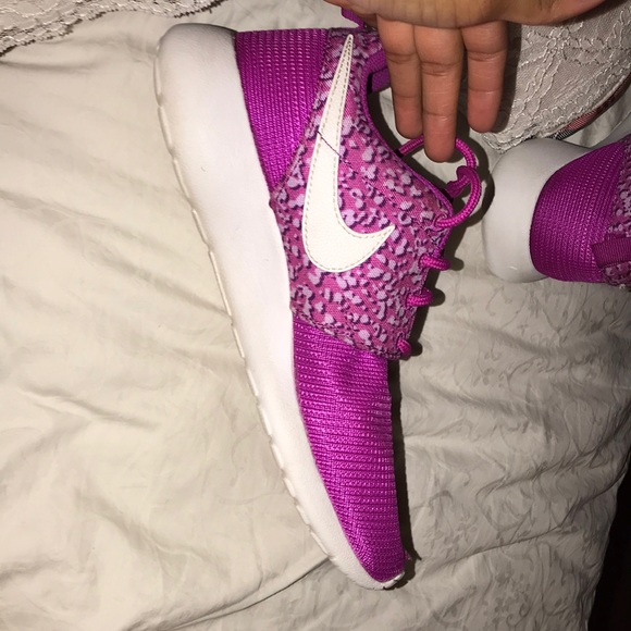 Nike Shoes - Nike Roshe one purple